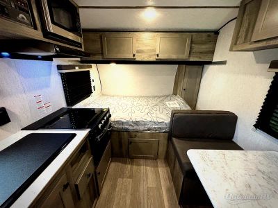 2027 Sunset Park RV Sun Lite — detail view