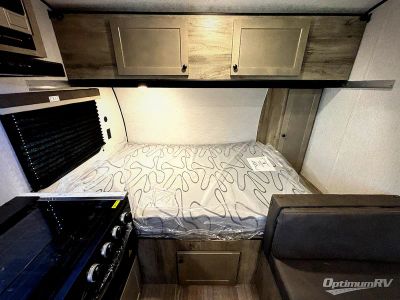 2027 Sunset Park RV Sun Lite — photo 7 view