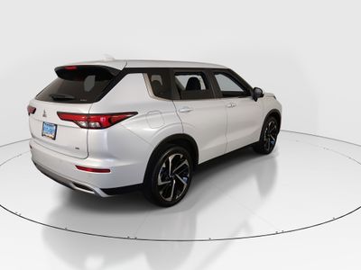 2024 Mitsubishi Outlander - Photo 7