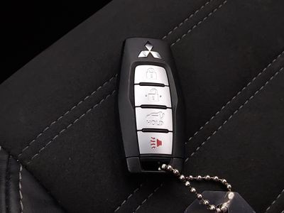 2024 Mitsubishi Outlander - Photo 15