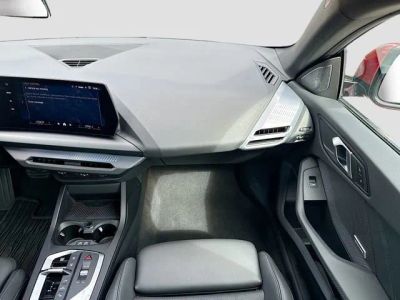 2025 BMW 2 Series — photo 17 view
