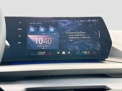 2025 BMW 2 Series — photo 30 view