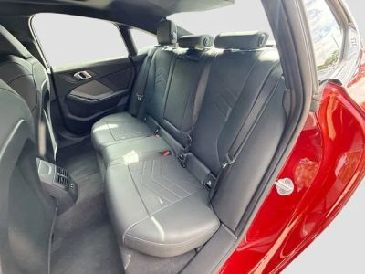 2025 BMW 2 Series — photo 19 view