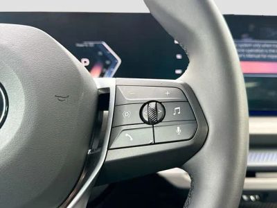 2025 BMW 2 Series — photo 36 view