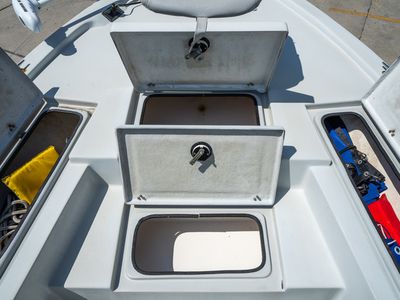 2016 Blazer Boats 2200 - Photo 15