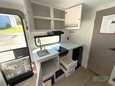2027 Grand Design Transcend One — photo 29 view