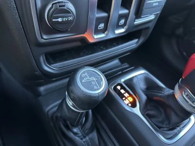 2026 Jeep Wrangler - Photo 15