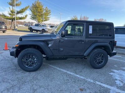 2026 Jeep Wrangler - Photo 11