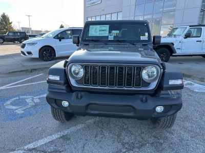 2026 Jeep Wrangler - Photo 8