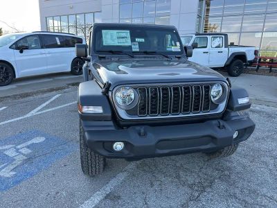 2026 Jeep Wrangler - Photo 7