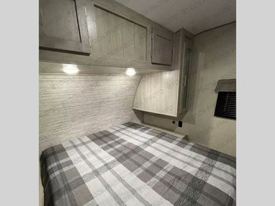 2023 Coachmen RV Catalina Legacy - Photo 10