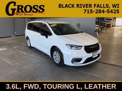 2024 Chrysler Pacifica Touring L in Bright White Clearcoat — front three-quarter view