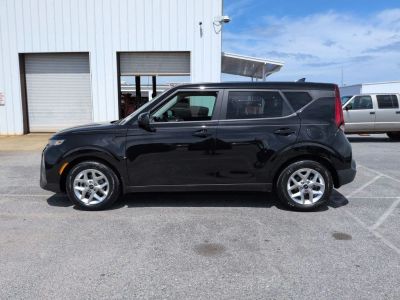 2022 Kia Soul - Photo 2