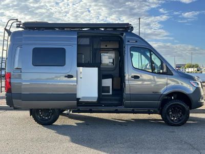 2027 Winnebago REVEL SPORT — photo 16 view