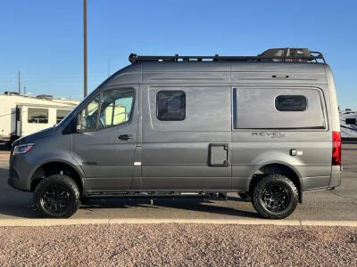 2027 Winnebago REVEL SPORT — photo 14 view