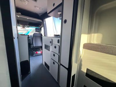 2027 Winnebago REVEL SPORT — photo 7 view