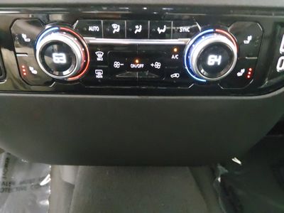 2025 GMC Sierra 1500 - Photo 19