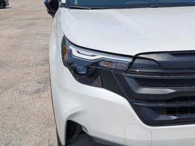 2026 Subaru Forester — photo 9 view