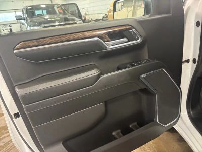 2024 GMC Sierra 1500 — photo 9 view