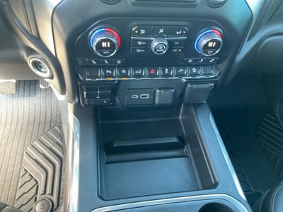 2021 Chevrolet Silverado 1500 — photo 12 view