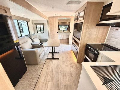 2024 Palomino SolAire - Photo 11
