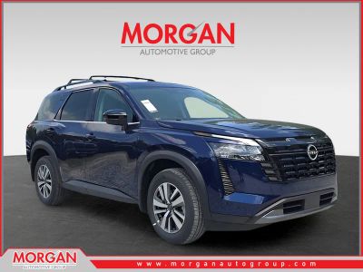 2026 Nissan Pathfinder SL in Blue — front three-quarter view