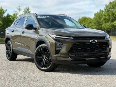 2024 Chevrolet Trax - Photo 2
