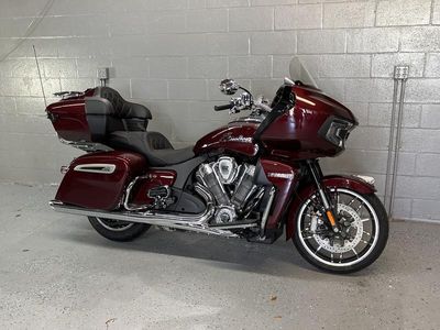 2025 Indian Motorcycle Pursuit Limited 112 Maroon Metallic - Photo 10