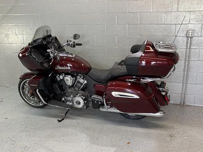 2025 Indian Motorcycle Pursuit Limited 112 Maroon Metallic - Photo 12