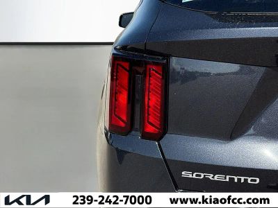 2026 Kia Sorento — photo 9 view