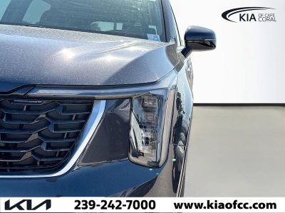 2026 Kia Sorento — photo 8 view