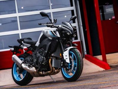 2026 Yamaha MT-10 — front three-quarter view