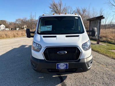 2024 Ford Transit-250 — detail view