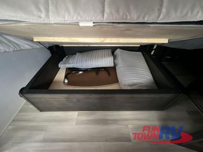 2025 Keystone RV Fuzion - Photo 42