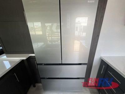 2025 Keystone RV Fuzion - Photo 23