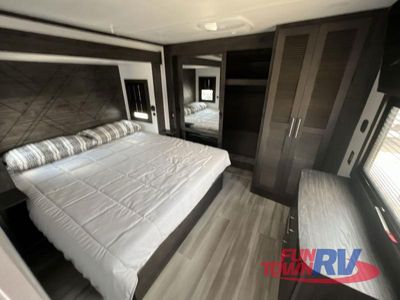 2025 Keystone RV Fuzion - Photo 39
