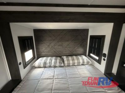 2025 Keystone RV Fuzion - Photo 43