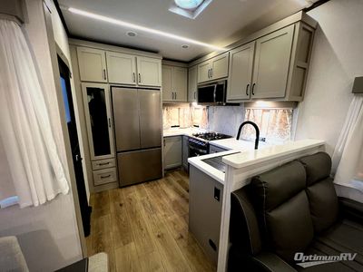 2025 Palomino Columbus - Photo 33