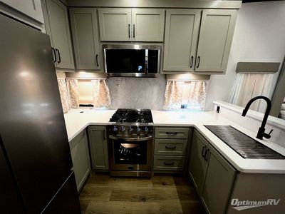 2025 Palomino Columbus - Photo 34