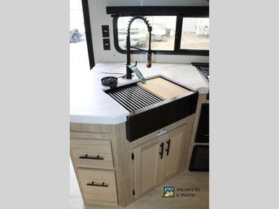 2026 Forest River RV Cherokee Grey Wolf - Photo 11