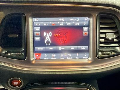 2018 Dodge Challenger - Photo 28