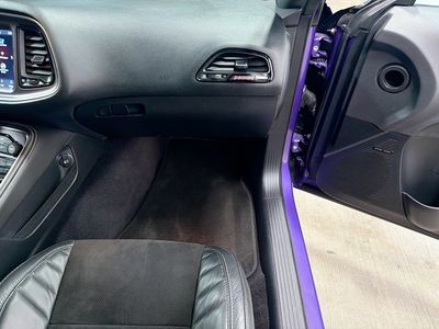 2018 Dodge Challenger - Photo 17