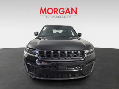 2026 Jeep Grand Cherokee — side profile view