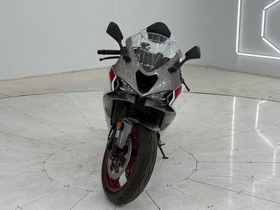 2025 Kawasaki Ninja ZX-6R - Photo 3