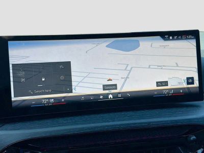 2025 BMW 3 Series — photo 33 view