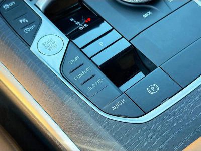 2025 BMW 3 Series — photo 30 view