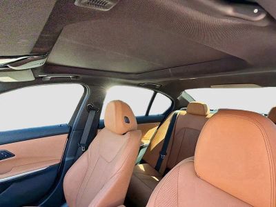 2025 BMW 3 Series — photo 27 view