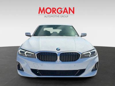 2025 BMW 3 Series — photo 8 view