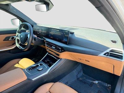 2025 BMW 3 Series — photo 14 view