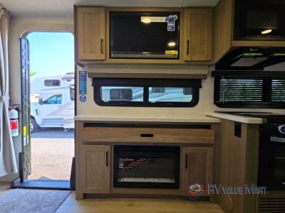 2027 Forest River RV Flagstaff — photo 14 view